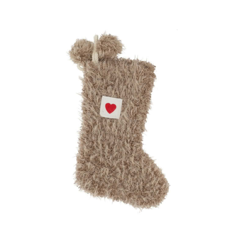 Calza della Befana in pelo marrone con cuore, pompon e occhiello per essere appesa